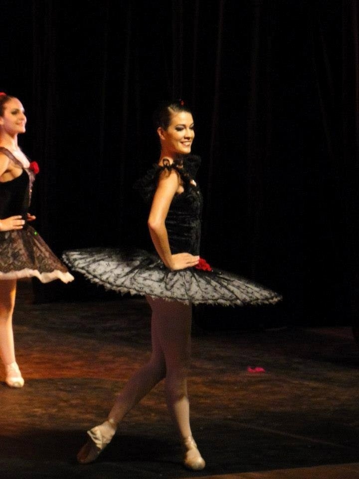 Renata Silveira em ação como dançarina