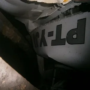 Imagem mostra como ficou o helicóptero no qual o ex-jogador Fernandão viajava com mais quatro pessoas neste sábado quando sofreu o acidente que terminou com a morte de todos os presentes na aeronave - Corpo de Bombeiros de Goiás/Divulgação