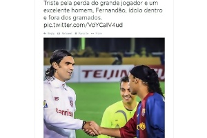 Barcelona presta homenagem a Ronaldinho Gaúcho