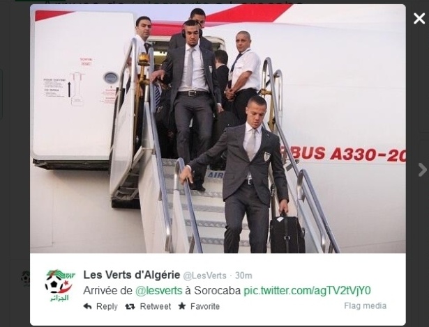 08.jun.2014 - A seleção da Argélia também chegou ao Brasil neste domingo. O time argelino vai ficar hospedado em Sorocaba