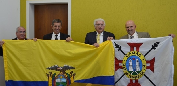 Horácio Sevilla Borja, Embaixador do Equador, é recebido pelo prefeito de Viamão-RS, Valdir Bonatto