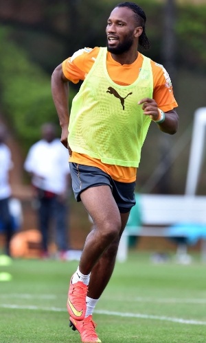 Maior astro da Costa do Marfim, Didier Drogba treina em Águas de Lindoia, se preparando para a Copa