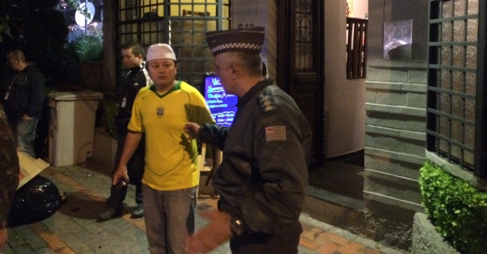 O forte esquema de segurança atrapalhou os comerciantes na região do hotel que receberá a seleção brasileira em São Paulo