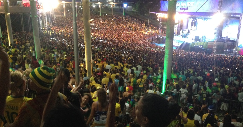 Fan Fest de Manaus foi um sucesso até depois do jogo da seleção e 35 mil pessoas viram show do sertanejo Israel Novaes