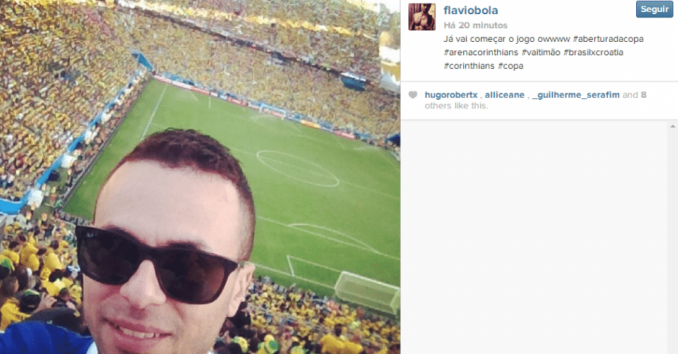 Flavio estava na expectativa para o início da partida no Itaquerão. Mande sua foto no Itaquerão: use a hashtag #uolnacopa no Instagram ou Twitter. Você também pode enviar um WhatsApp para (11) 94288.3664