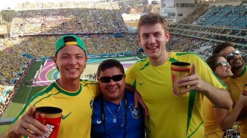 Ney, Leonardo e Gilberto estavam animados para a abertura da Copa. Mande sua foto no Itaquerão: use a hashtag #uolnacopa no Instagram ou Twitter. Você também pode enviar um WhatsApp para (11) 94288.3664