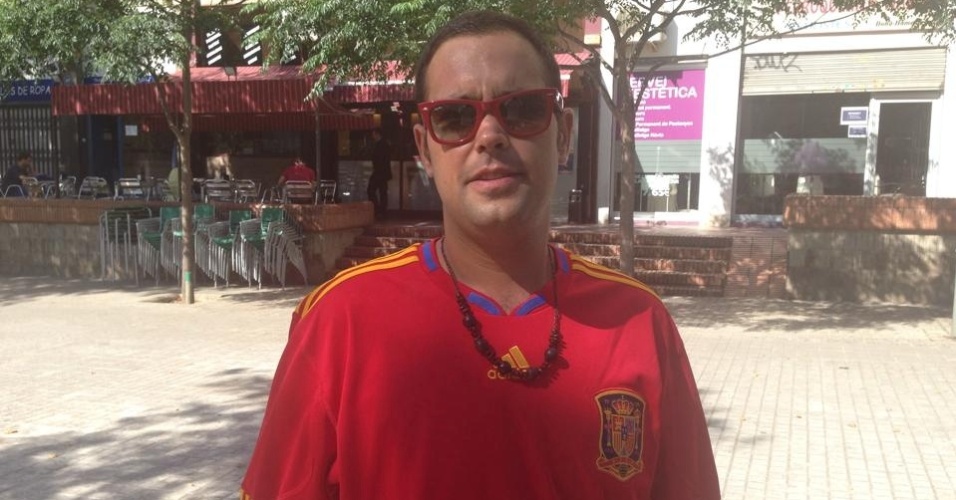Sergio Frailer não deixou de vestir a camisa da seleção da Espanha mesmo após o vexame em Salvador