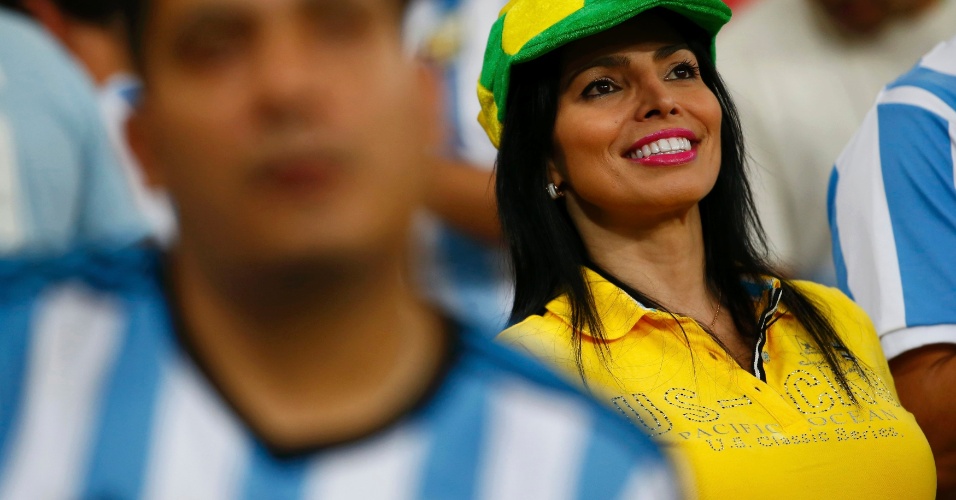 Beleza brasileira também está representada no jogo da Argentina