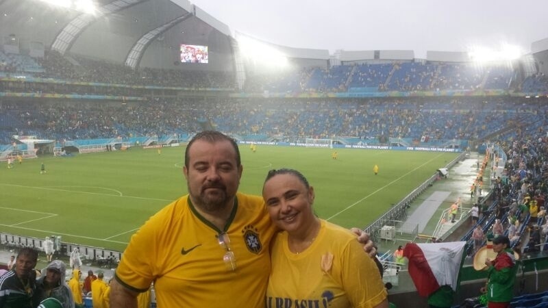 Casal Ciro e Roci no jogo em Natal entre Camarões e México. Mande sua foto no estádio: use a hashtag #uolnacopa no Instagram ou Twitter. Você também pode enviar um WhatsApp para (11) 94288.3664