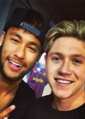 Jul.2014 - Niall Horan posa ao lado de Neymar durante a Copa de 2014 - Reprodução/Instagram