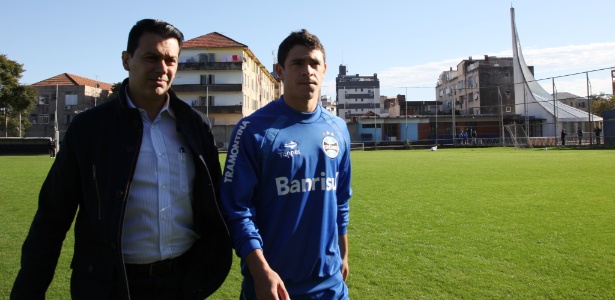 Giuliano teve o nome publicado no BID e está apto a fazer estreia pelo Grêmio contra o Goiás - Site oficial do Grêmio