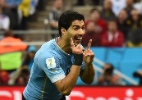 Polêmico, mas decisivo: Suárez silencia críticos ingleses com gols em SP - AFP PHOTO / BEN STANSALL