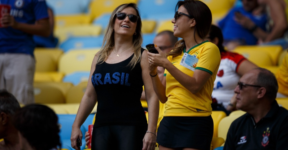 A beleza brasileira também esteve representada no Maracanã para o jogo entre Rússia e Bélgica