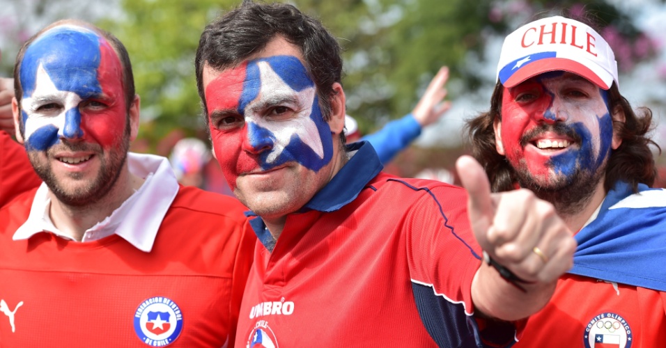 Chilenos chegam ao Itaquerão para a partida contra a Holanda