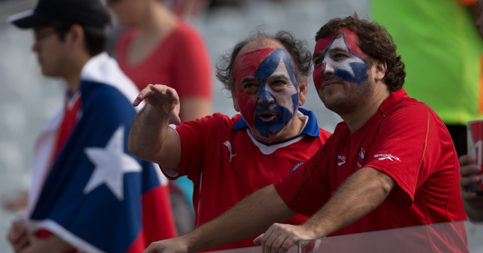 Chilenos já tomam as arquibancadas do Itaquerão para o jogo contra a Holanda