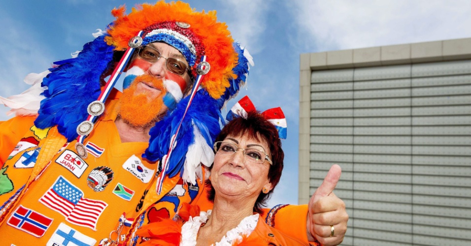 Holandeses capricham na fantasia para acompanhar o jogo contra o Chile no Itaquerão
