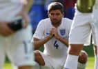 Gerrard cita piores meses da vida após perder título inglês e cair na Copa - REUTERS/Murad Sezer