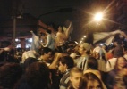 Argentinos fecham ruas de Porto Alegre e fazem festa após classificação - Marinho Saldanha