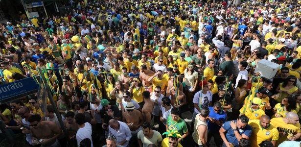 Cheia de turistas durante a a Copa, Vila Madalena sofre agora com a falta de água - Danilo Verpa/Folhapress