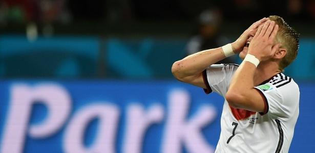 Substituído contra a Argélia, Schweinsteiger não preocupa Alemanha para as quartas de final da Copa