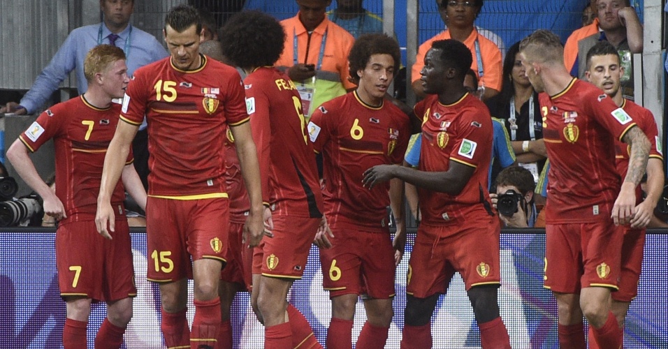 01.jul.2014 - Jogadores da Bélgica comemoram o gol da equipe, marcado por Lukaku, contra os Estados Unidos