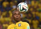 Fernandinho comemora melhora e brinca: "Quem não chora, não mama" - EITAN ABRAMOVICH/AFP