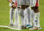 Criador de spray para cobrança de faltas na Copa cedeu uso à Fifa de graça - AFP PHOTO/FABRICE COFFRINI