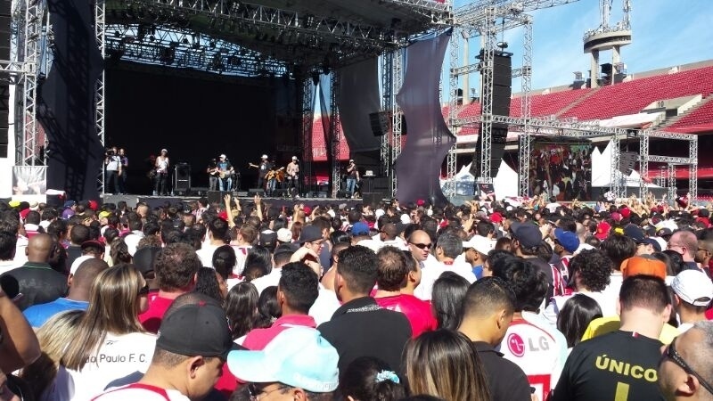 Apresentação de Kaká no São Paulo tem show musical - Bruno Thadeu/UOL