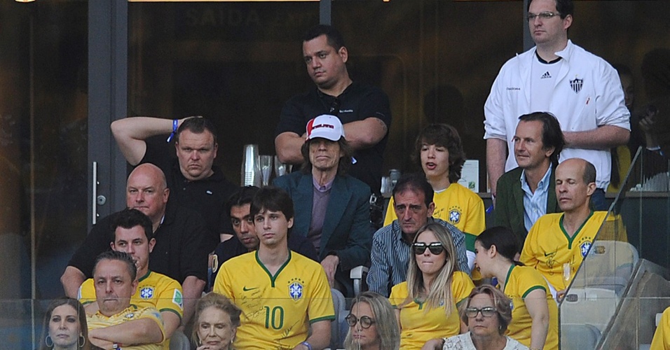 Mick Jagger, vocalista da banda Rolling Stones, assiste ao jogo entre Brasil e Alemanha ao lado do filho Lucas pelas semifinais da Copa do Mundo no Mineirão (08/07/2014)