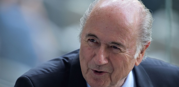 Presidente Joseph Blatter deve explicar as alterações nesta sexta-feira (20)  - AFP PHOTO / GABRIEL BOUYS