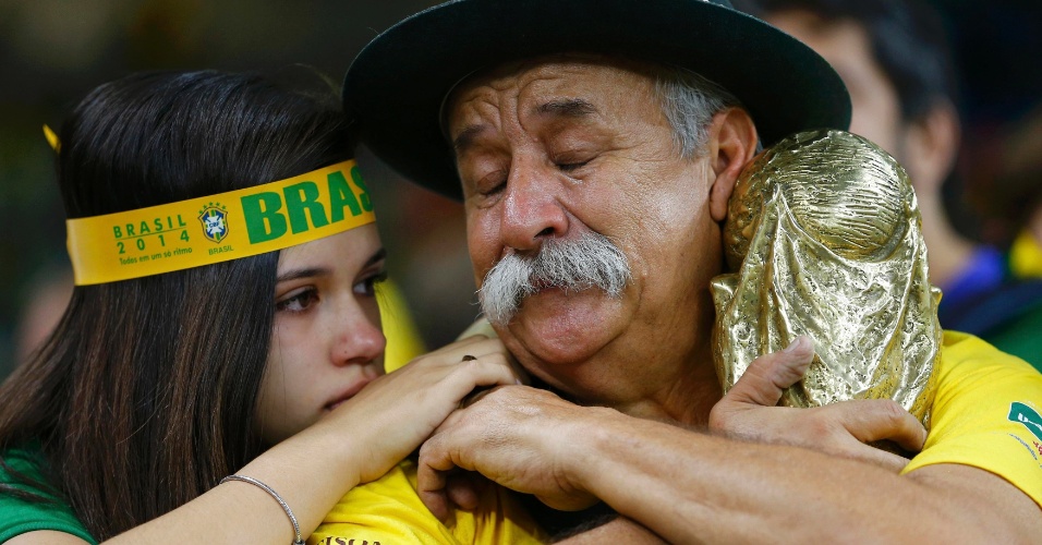 Torcedor folclórico da seleção brasileira, Gaúcho lamenta derrota para a Alemanha