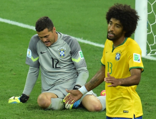 Dante diz que não houve amistosos e que seleção não se preparou sem Neymar - AFP PHOTO / GABRIEL BOUYS