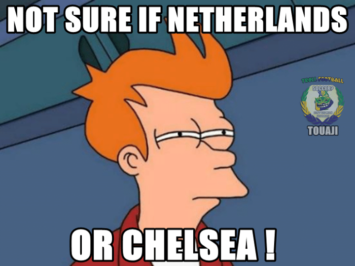 Não se tem certeza se é a Holanda ou o Chelsea em campo contra a Argentina