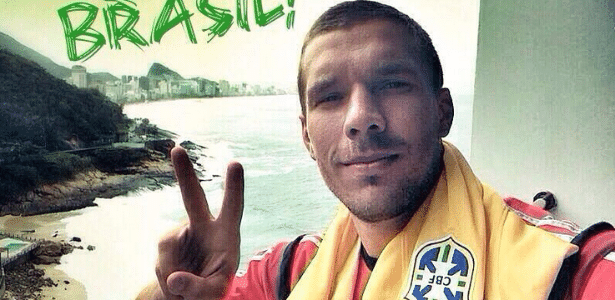 Podolski publica imagem desejando boa sorte ao Brasil na decisão de terceiro lugar da Copa