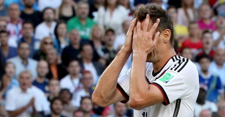 Klose lamenta chance perdida na final da Copa contra a Alemanha