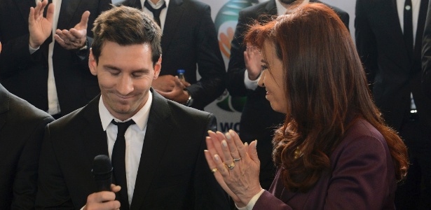 Messi e seleção argentina são recepcionados pela presidente Cristina Kirchner após Mundial - REUTERS/Argentine Presidency