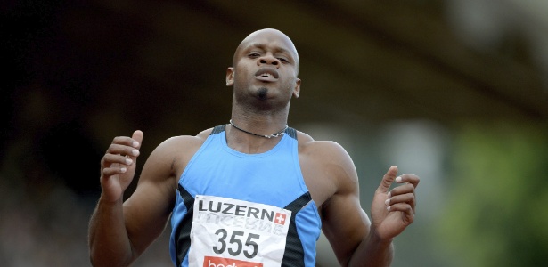  O corredor jamaicano Asafa Powell compete nos 100 metros do GP de atletismo de Lucerna (Suíça) - Urs Flueeler/EFE