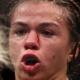 Claudia Gadelha acerta chute em Tina Lahdemaki; brasileira estreou com vitória sobre por pontos no UFC - Bill Streicher/USA TODAY