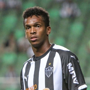 Jô observa jogada durante jogo contra o Bahia no Independência - Bruno Cantini/Flickr/Atlético-MG