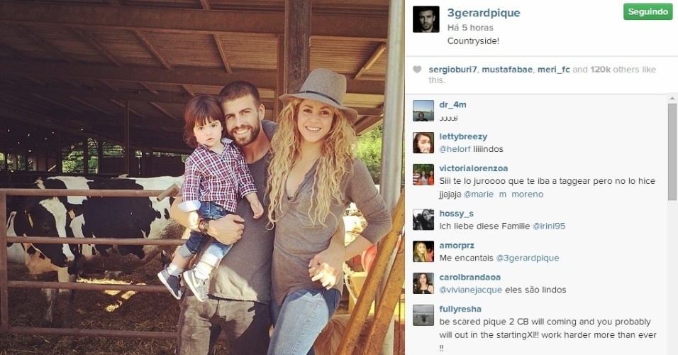 23. jul. 2014 - Piqué curte férias na fazenda ao lado de Shakira e do filho do casal, o pequeno Milan