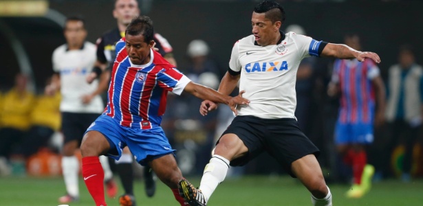 Emprestado pelo Internacional, Marcos Aurélio não poderá ajudar o Bahia no jogo de sábado - Junior Lago/UOL