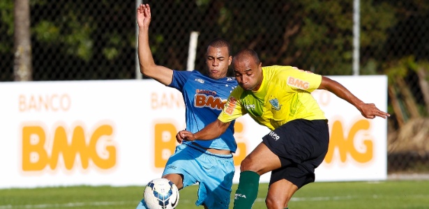 Mayke será o substituto de Ceará, que sofreu lesão muscular, diante do Botafogo no sábado - Washington Alves/Light Press