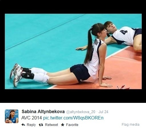 Sabina Altynbekova, jogadora da seleção de vôlei do Cazaquistão - Reprodução/Twitter