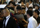 Neymar move multidões em Tóquio e promete voltar 100% ao Barcelona - REUTERS/Issei Kato