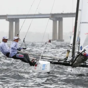 Cacau Swan e Clinio de Freitas, dupla brasileira que busca vaga olímpica na classe Nacra 17 da vela - Fred Hoffmann/CBVela