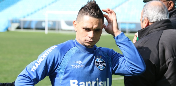 Lateral direito errou no lance do gol do Cruzeiro, no último jogo, e deixa o time do Grêmio - Marinho Saldanha/UOL