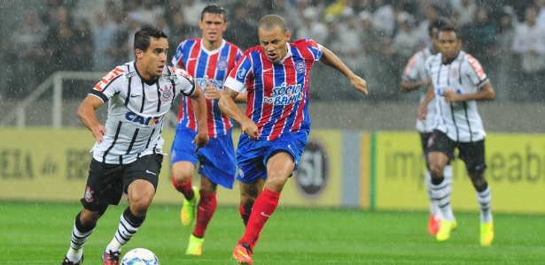 Jadson em ação pelo Corinthians: sonho aparentemente distante para o Flamengo - Junior Lago/UOL