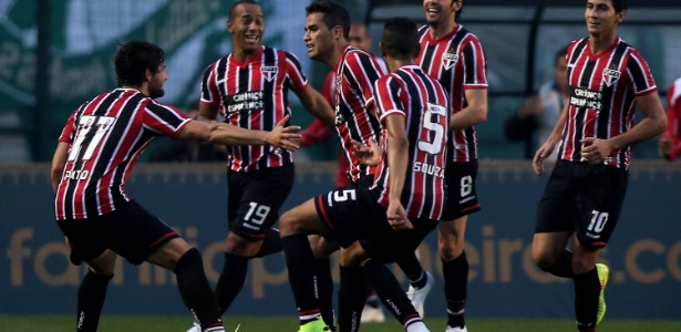 Jogadores do São Paulo comemoram gol - Friedemann Vogel/Getty Images