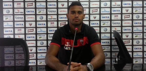 Atacante Kayke defendeu o Nacional da Ilha da Madeira na última temporada - Divulgação/Atlético-GO