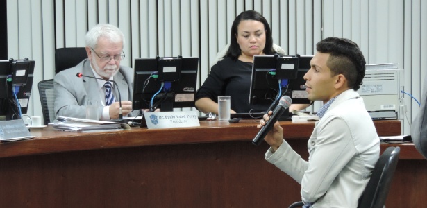 Petros dá seu depoimento durante julgamento sobre o lance com o árbitro Raphael Claus - Pedro Ivo Almeida/UOL